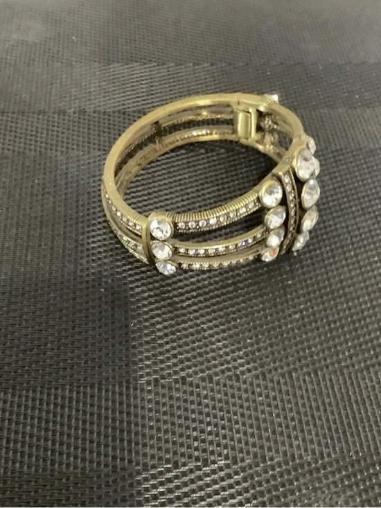 HEIDI DAUS:  Gold Crystal Accent Stackable Women's Bracelet Elegant Statement - Picture 3 of 4